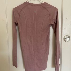 Lululemon running shirt